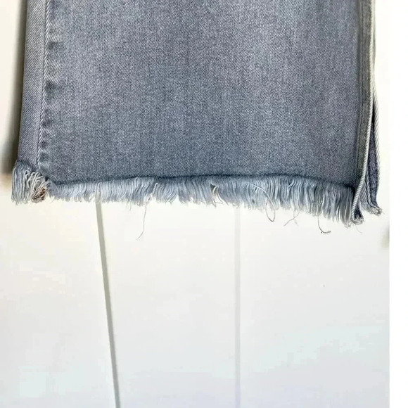 KanCan Signature Jeans Womens Size 28 High Rise Flare Light Wash Raw Hem - Picture 5 of 10